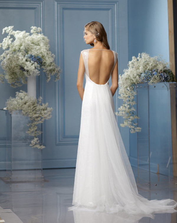 Low Back Wedding Gown
 Pretty Wedding Dresses with a Low Back for Sensual Bridal