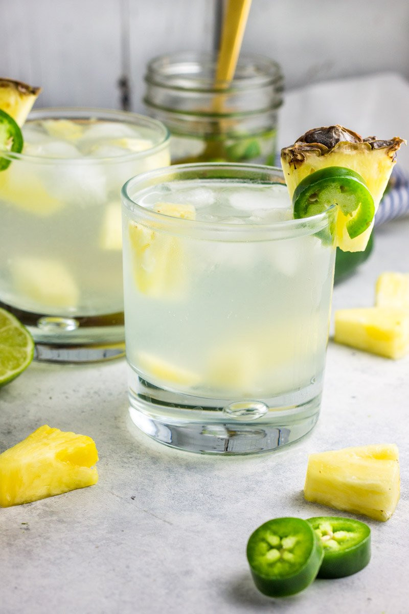 Low Calorie Vodka Drink Recipes
 Skinny Pineapple and Jalapeno Infused Vodka Cocktail in