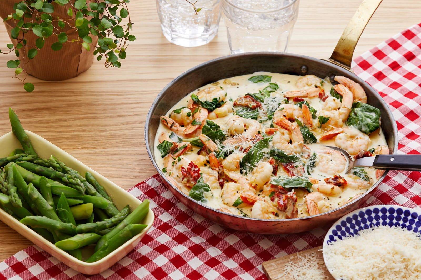 Low Carb Shrimp Recipes
 Low Carb Tuscan Shrimp with Asparagus — Recipe — Diet Doctor