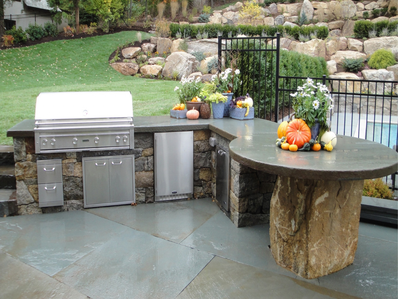 Lowes Outdoor Kitchen Grills
 Outdoor kitchen lowes best suited to offer you top notch