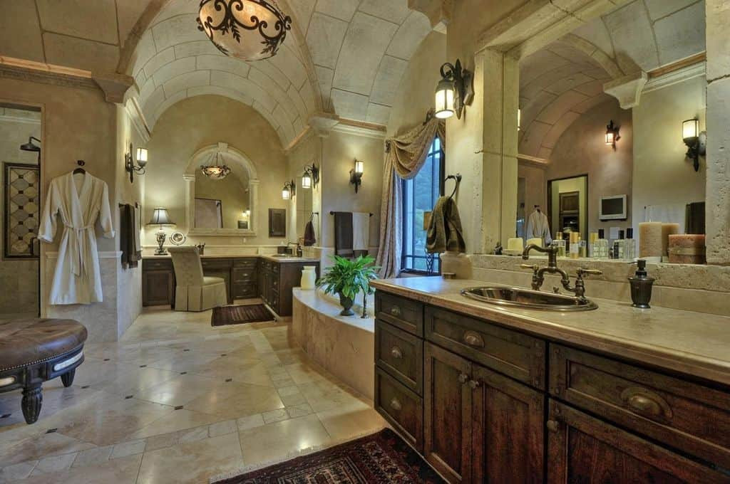 Luxury Master Bathroom
 34 Luxury Primary Bathrooms that Cost a Fortune in 2020