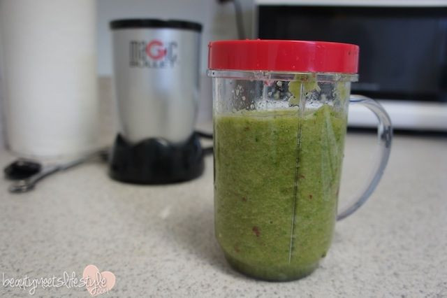 Magic Bullet Smoothies
 Glowing Green Smoothie for Magic Bullet blender