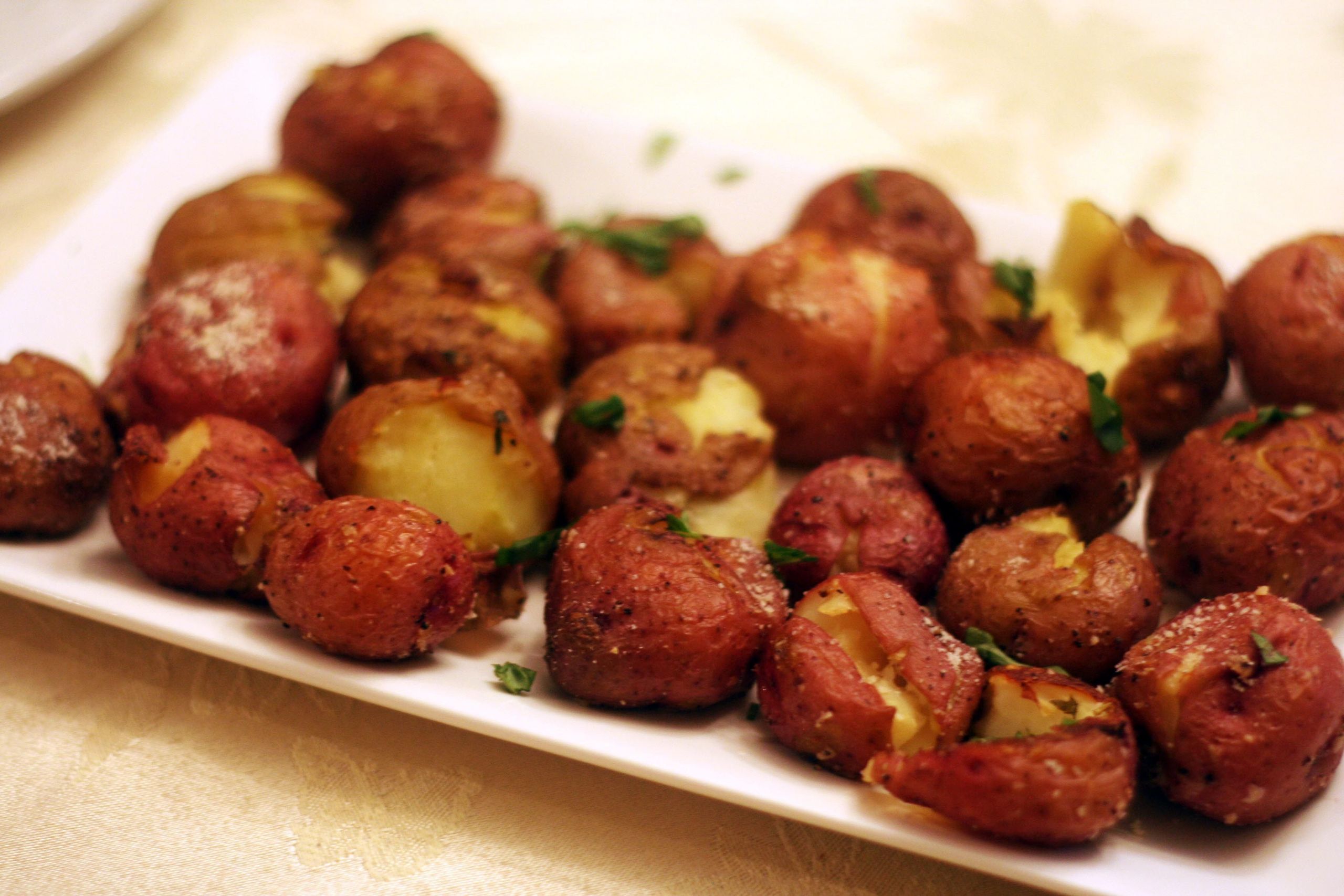 Make Ahead Roasted Potatoes For A Crowd
 Roasted Red Potatoes Everyday Eileen
