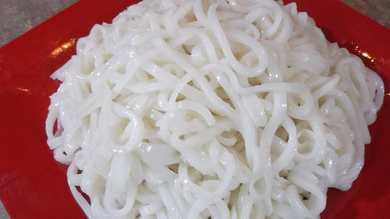 Make Rice Noodles
 Homemade Rice Noodles Cambodian