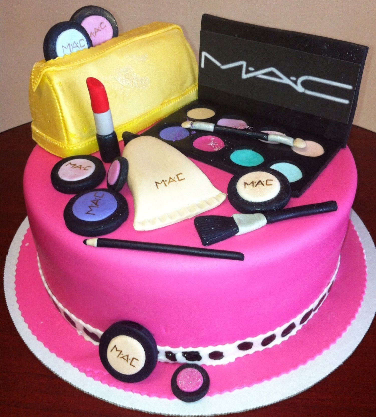 Makeup Birthday Cake
 Another cute Makeup Birthday cake Younique