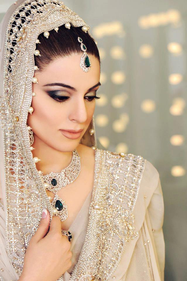 Makeup For Brides
 Elegant Pakistani Bridal Makeup Styles