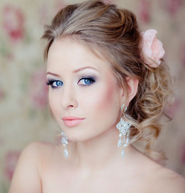 Makeup For Brides
 31 Gorgeous Wedding Makeup & Hairstyle Ideas For Every