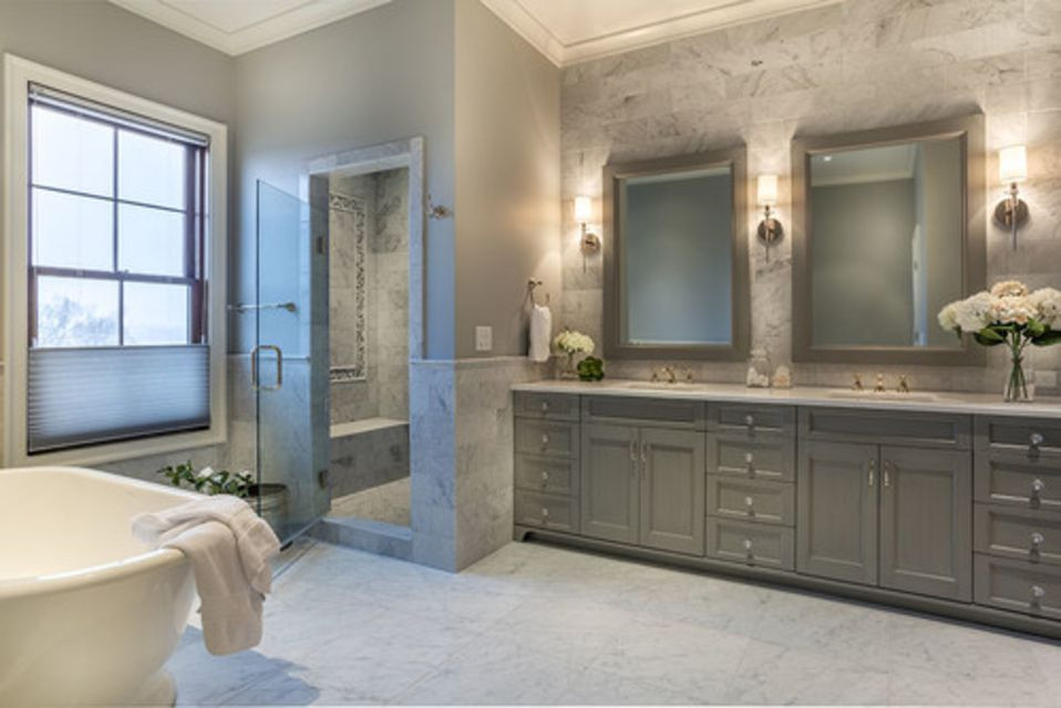 Marble Master Bathroom
 17 Gorgeous Bathrooms With Marble Tile