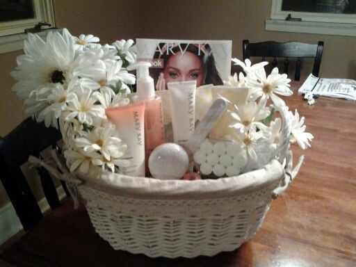 Mary Kay Mother'S Day Gift Basket Ideas
 I can put to her the perfect t set for Easter Mother
