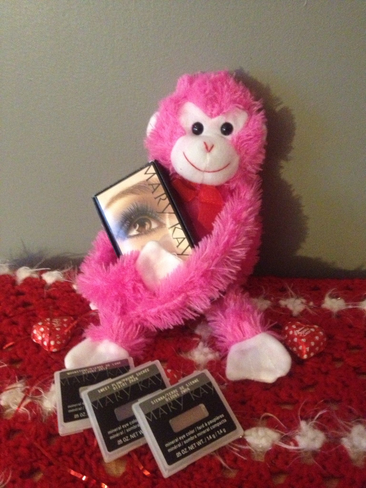 Mary Kay Valentine Gift Ideas
 Valentines day t ideas Mary Kay love monkey with eye