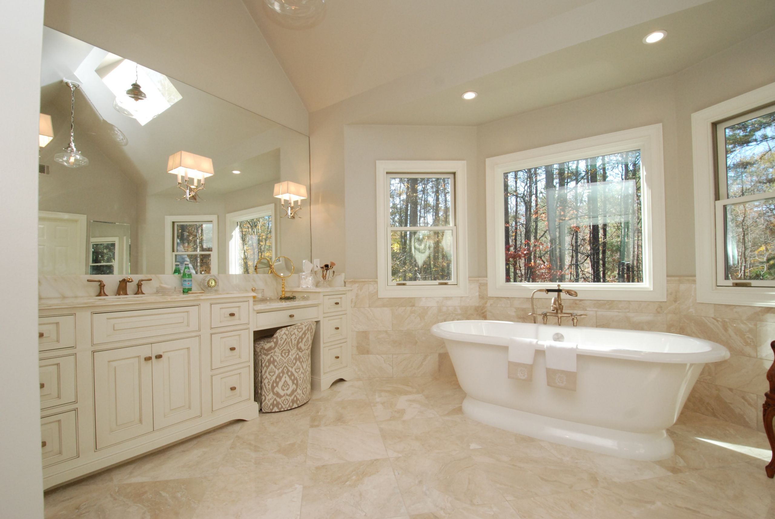 Master Bathroom Ideas Photo Gallery
 Luxury Elegant Master Bathrooms Portrait Home Sweet Home
