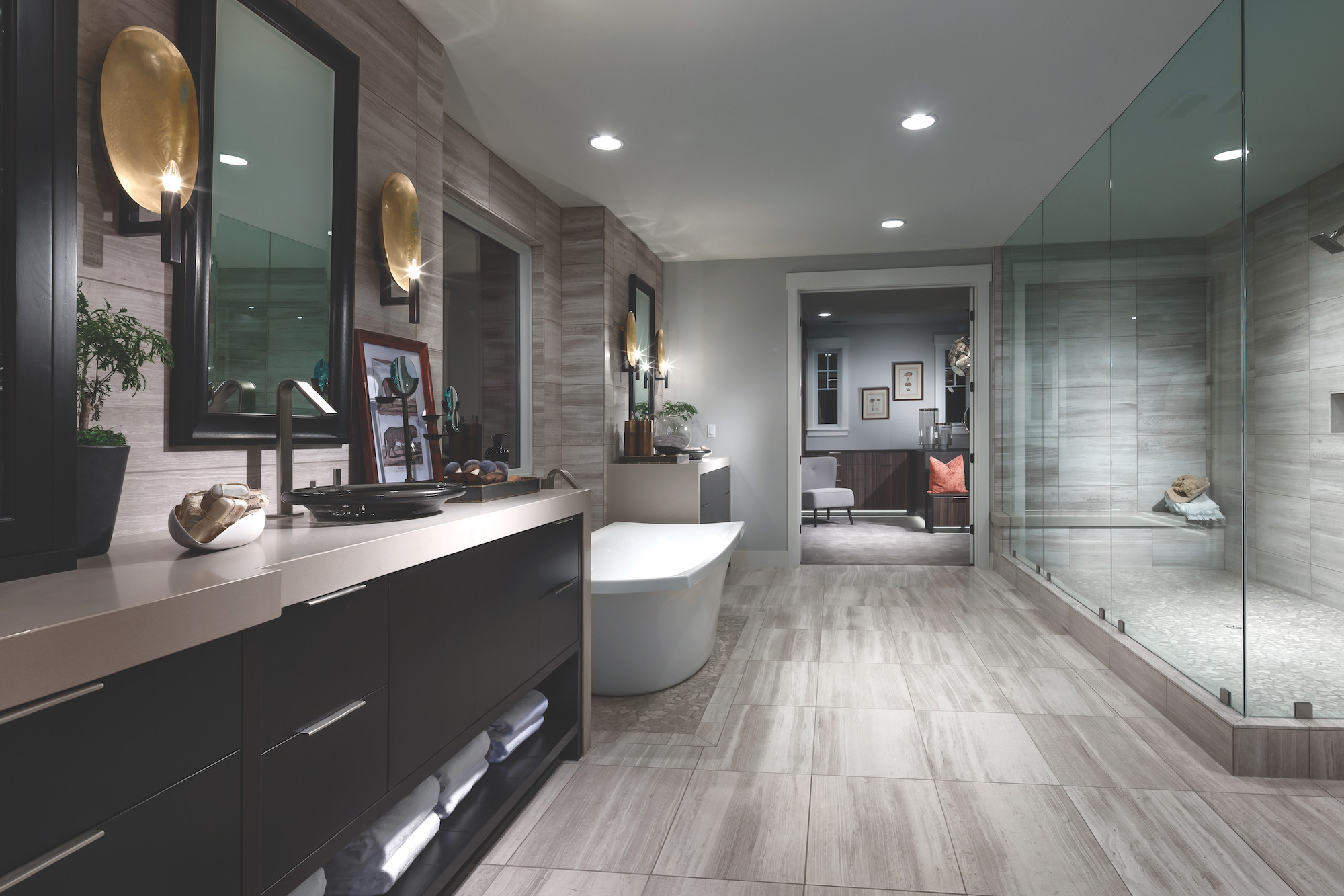Master Bathroom Size
 25 Luxury Bathroom Ideas & Designs