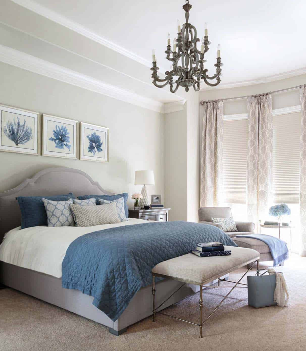 Master Bedroom Comforter Ideas
 20 Serene And Elegant Master Bedroom Decorating Ideas