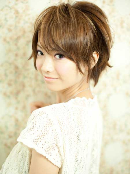 Medium Asian Hairstyle
 50 Incredible Short Hairstyles for Asian Women to Enjoy