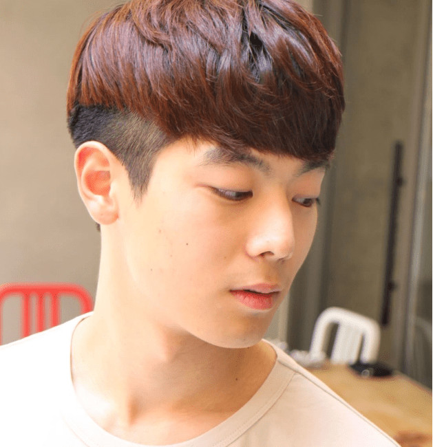 Medium Two-Block Hairstyle
 The CLEAN TWO BLOCK HAIRCUT Kpop Korean Hair and Style