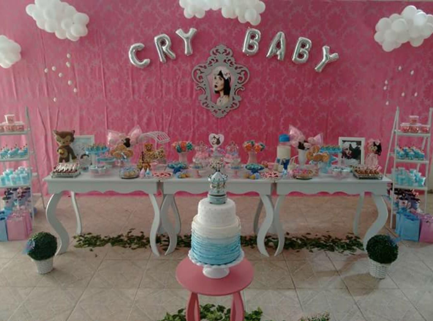 Melanie Martinez Birthday Party Ideas
 This Melanie Martinez Fan Had The ULTIMATE Cry Baby Themed