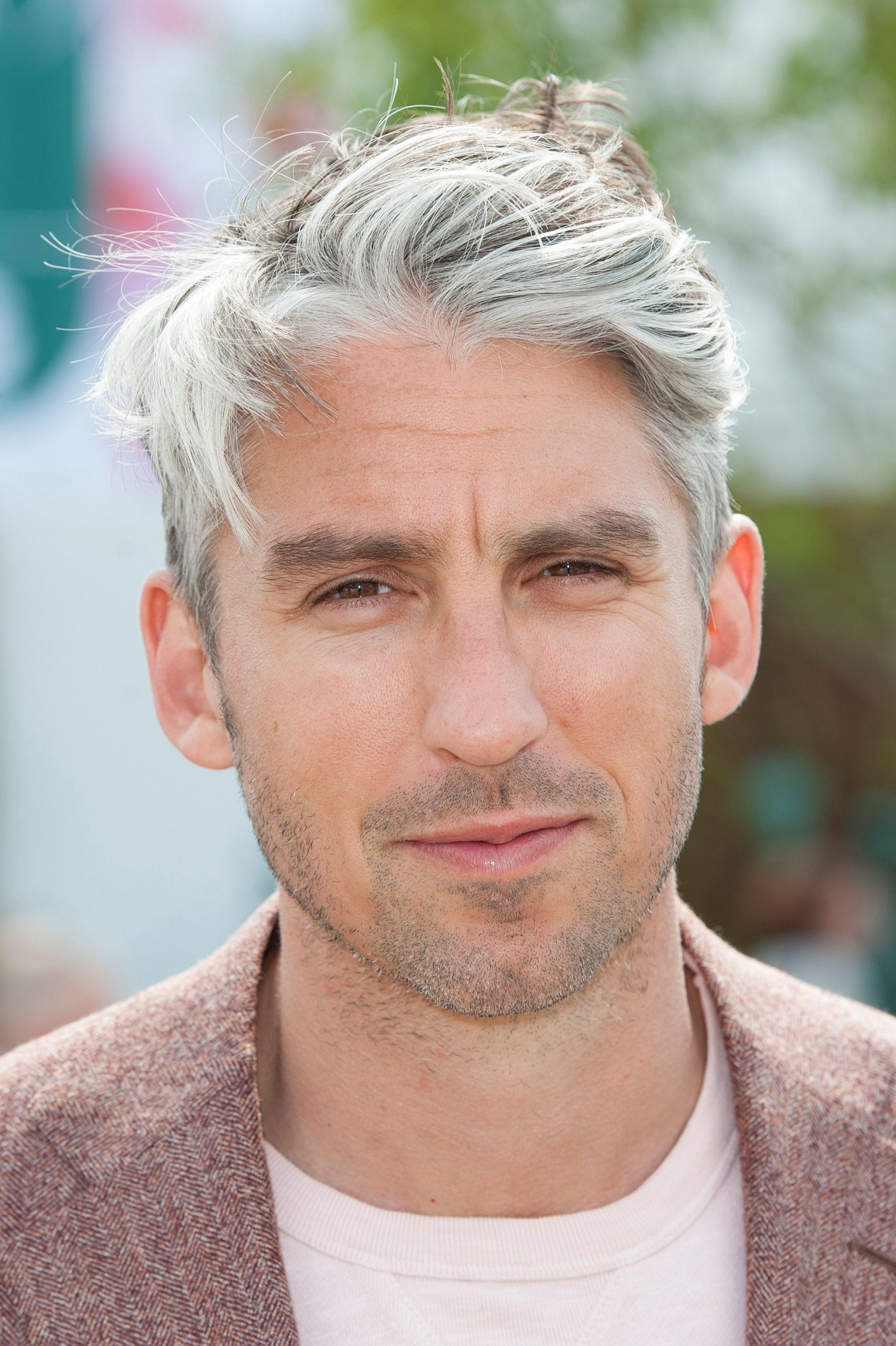 Mens Grey Hairstyles
 6 Great Haircuts For Guys With Grey Hair s