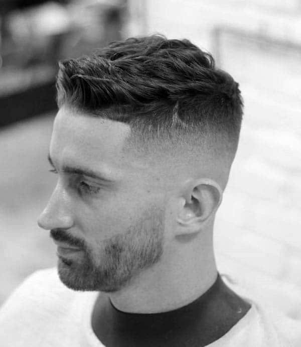Mens Low Fade Hairstyles
 50 Low Fade Haircuts For Men A Stylish Middle