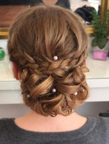 Messy Bun Prom Hairstyles
 20 Messy Bun Hairstyles for Prom