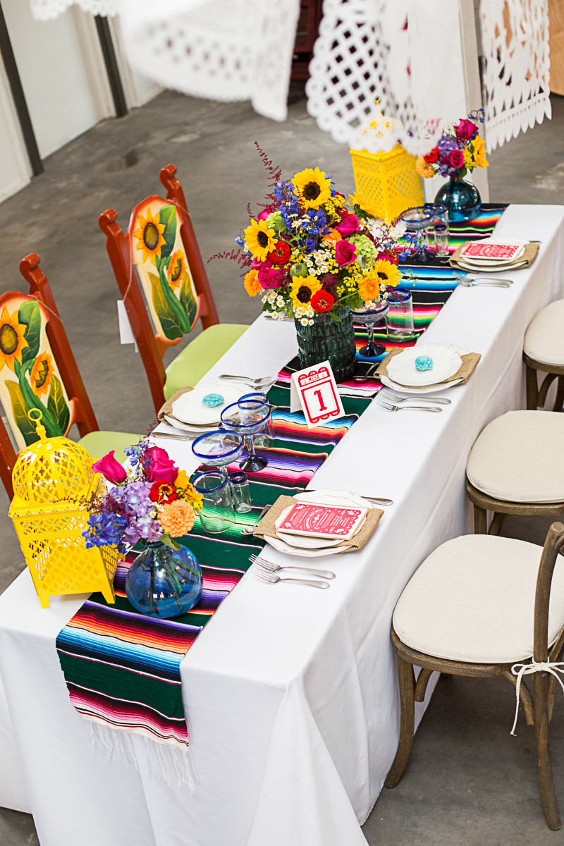 Mexican Engagement Party Ideas
 HOW TO STYLE A MEXICAN THEMED TABLE