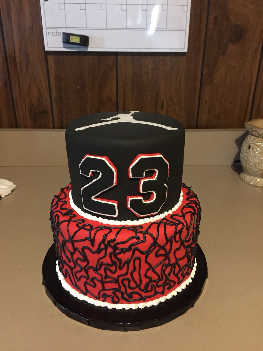 Michael Jordan Birthday Cake
 Michael Jordan cake