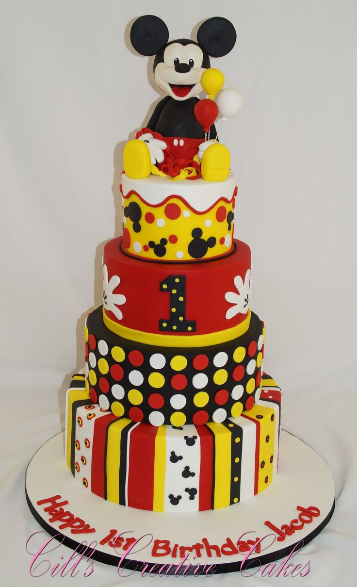 Mickey Mouse 1st Birthday Cake
 What an awesome Mickey Mouse 1st birthday cake