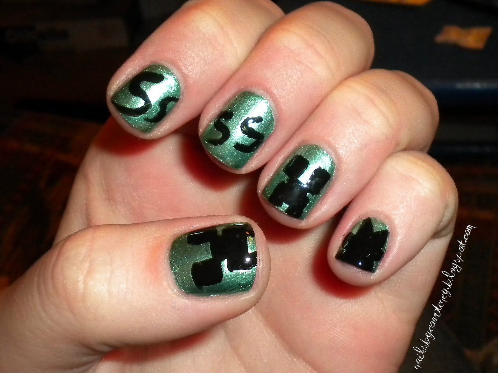 Minecraft Nail Designs
 An Amateur s Nail Obsession Video Game Nails Minecraft