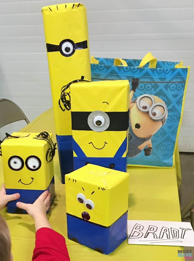 Minions Gifts For Kids
 DIY Minion Gift Wrap Idea Must Have Mom