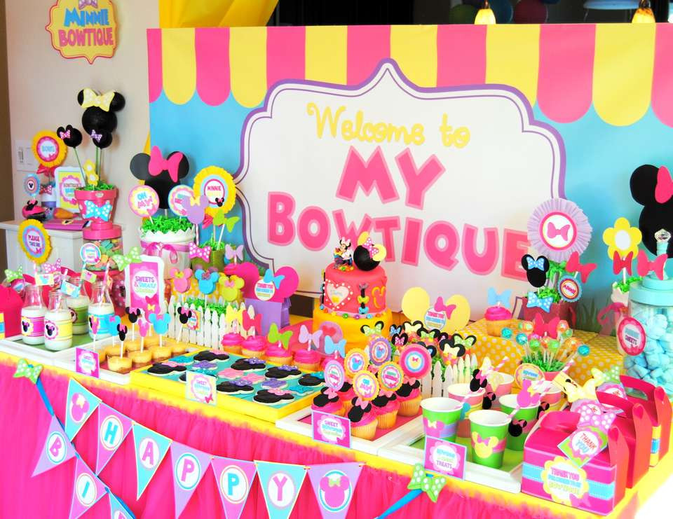 Minnie Bowtique Birthday Party
 Minnie Mouse Birthday "Minnie Bowtique"
