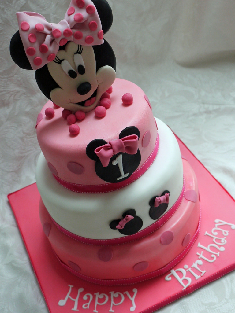 Minnie Mouse 1st Birthday Cake
 Minnie Mouse Cakes – Decoration Ideas