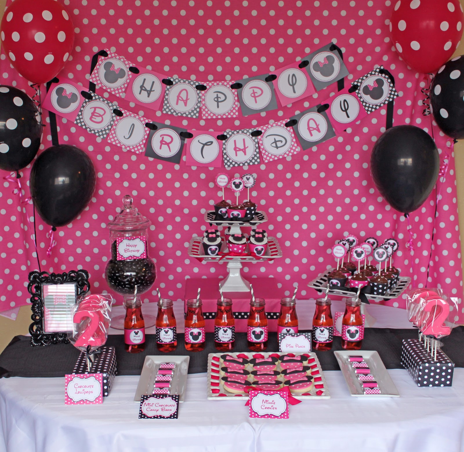 Minnie Mouse Birthday Party Decoration Ideas
 Minnie Mouse Party Decorations