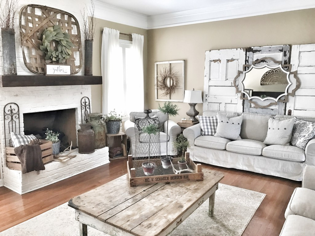 Modern Farmhouse Living Room Ideas
 10 Gorgeous Farmhouse Living Rooms – Hallstrom Home
