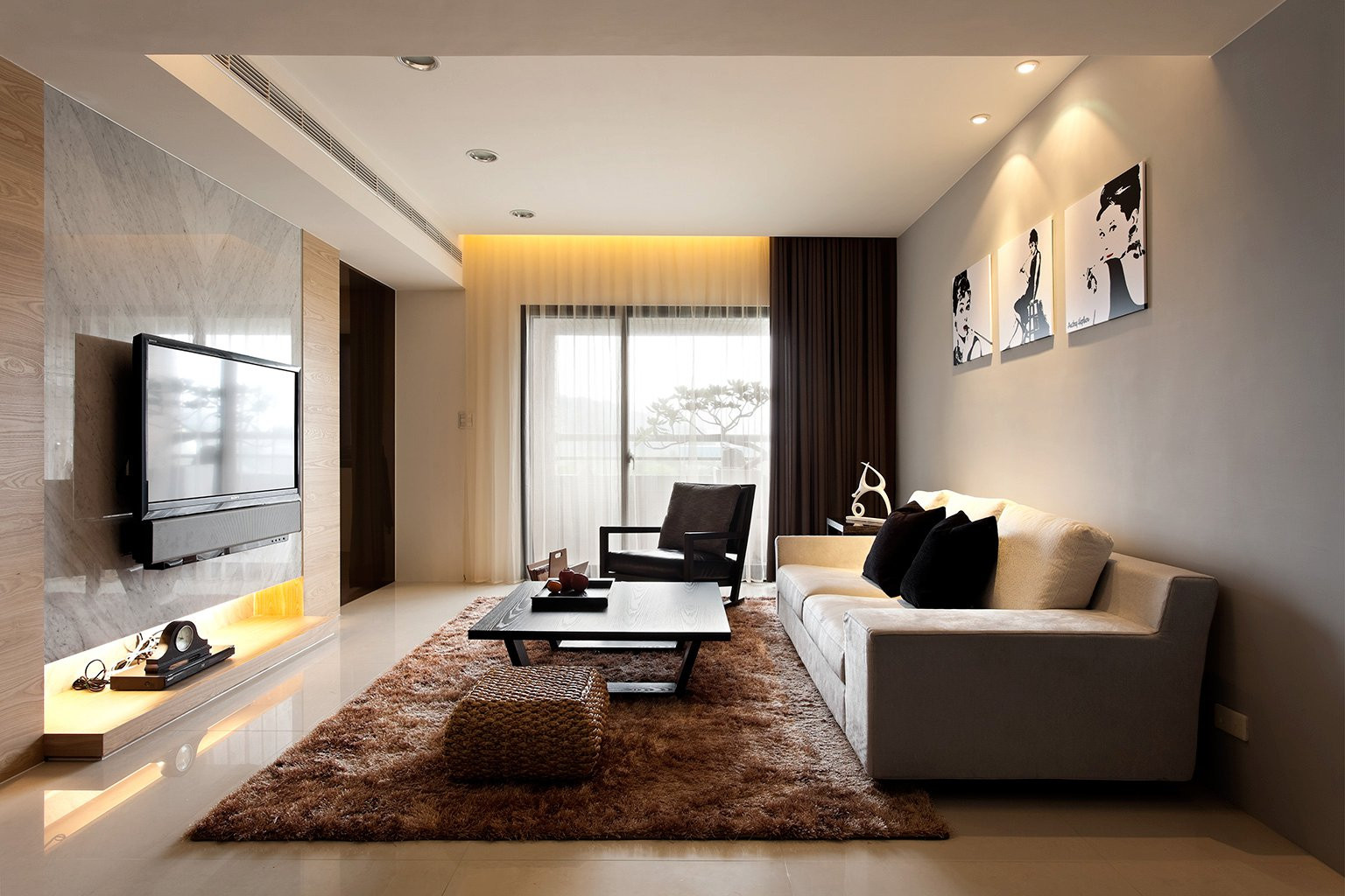 Modern House Living Room
 Modern Minimalist Decor with a Homey Flow