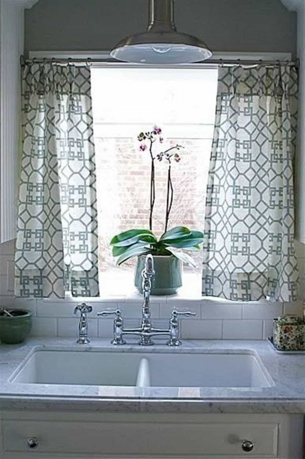 Modern Kitchen Curtains And Valances
 Kitchen With Undermount Sink And Modern Curtains