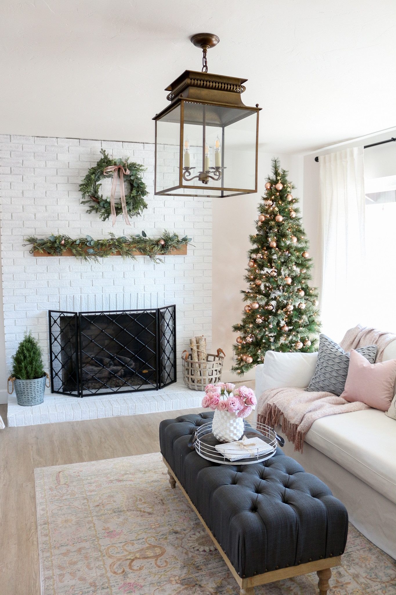 Modern Look Living Room
 Modern Farmhouse Style Living Room Holiday Tour