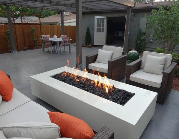 Modern Outdoor Fire Pit
 40 ideas for modern fire pit designs to add character to