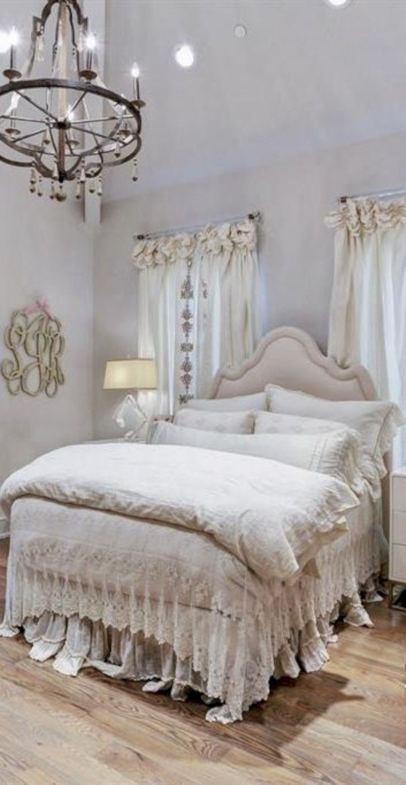 Modern Shabby Chic Bedroom
 38 Romantic Shabby Chic Master Bedroom Ideas