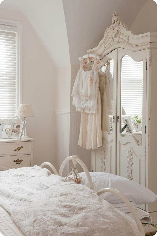 Modern Shabby Chic Bedroom
 Cute Looking Shabby Chic Bedroom Ideas