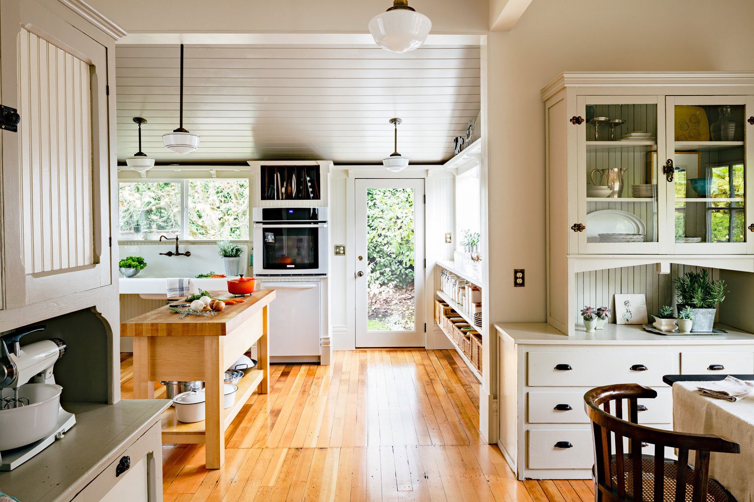 Modern Victorian Kitchen
 How to Design a Vintage Modern Kitchen Sunset Magazine