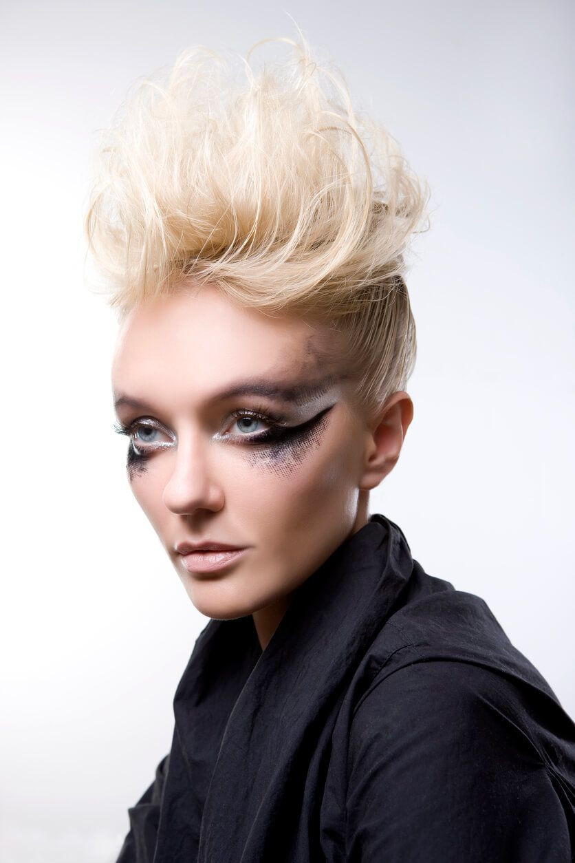 Mohawk Hair Cut For Women
 8 Fashionable Mohawk Hairstyles for Women From Haute to