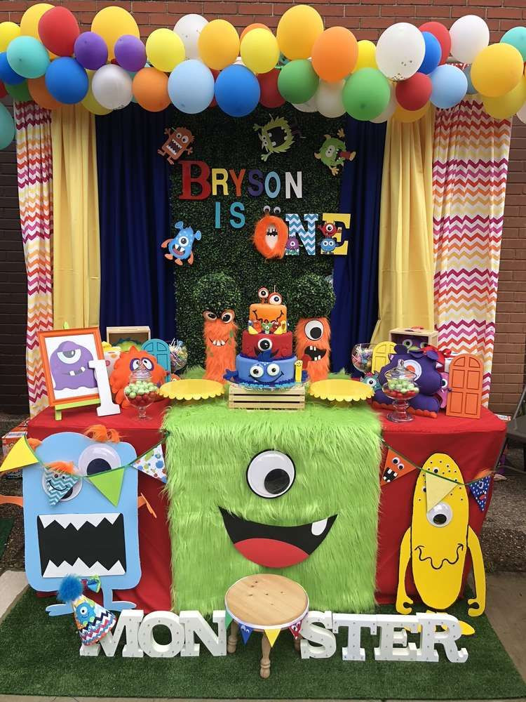 Monster Birthday Party Ideas
 Loving the dessert table and party decorations at this