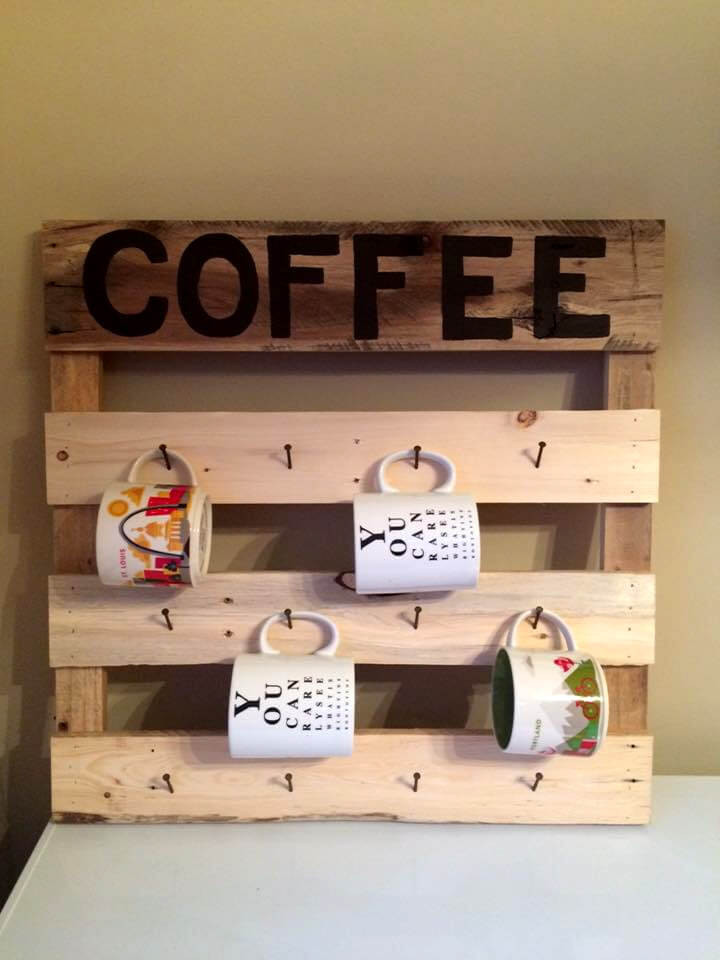 Mug Rack DIY
 DIY Pallet Coffee Mug Rack