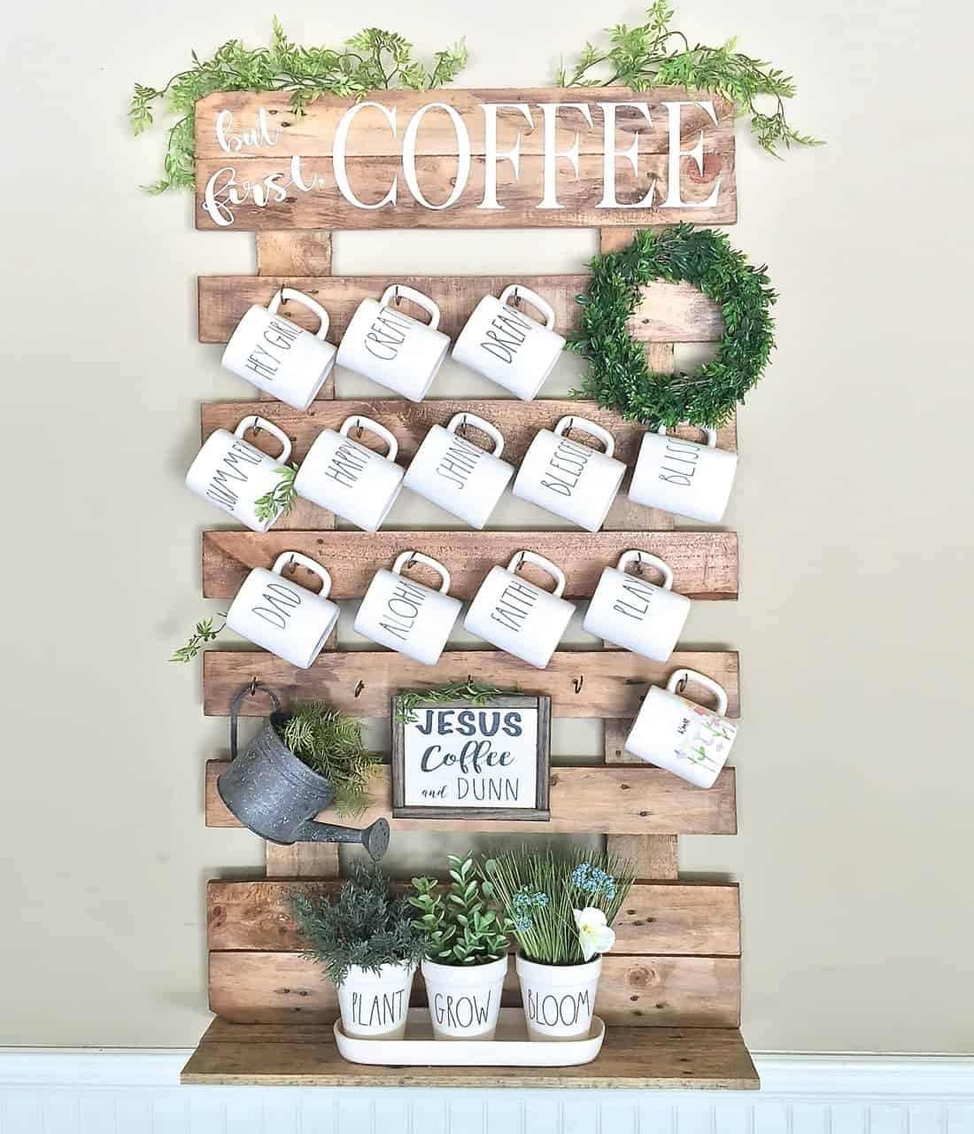 Mug Rack DIY
 DIY Wall Mug Rack from Wood Pallet