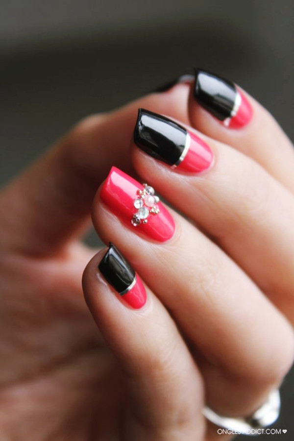 Nail Designs With Red Nail Polish
 40 Red Nail Art and Polish Designs to Try Right Now