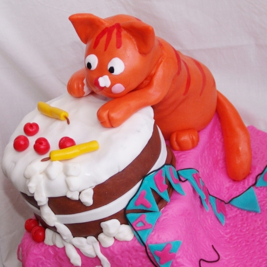 Naughty Birthday Cake
 Naughty Cat With Birthday Cake CakeCentral