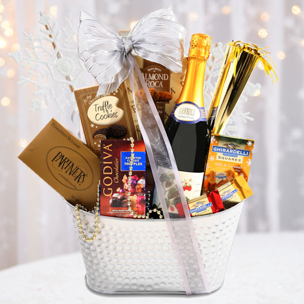 New Year Gift Basket Ideas
 Sparkling New Year Gift Basket