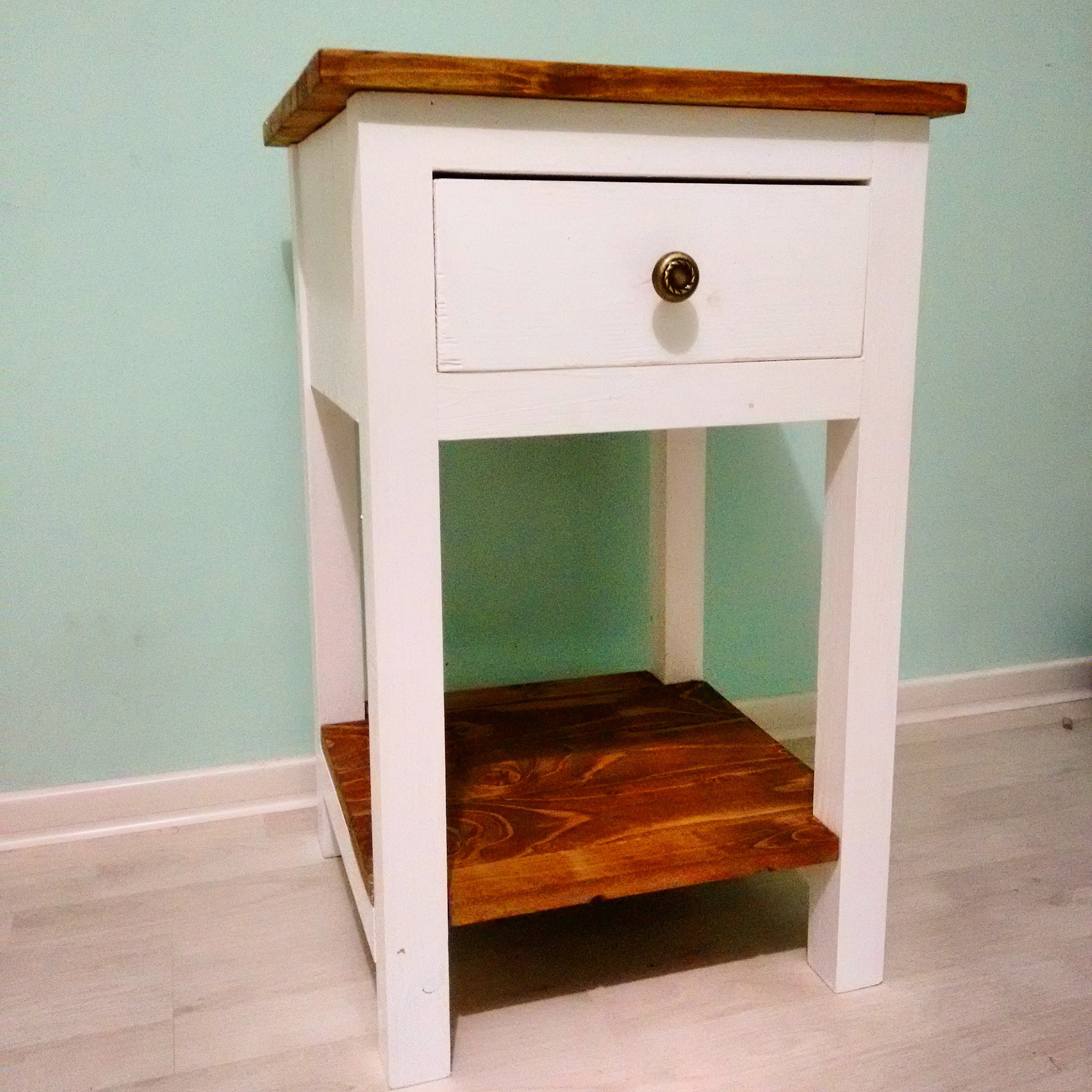 Nightstand DIY Plans
 How to build a farmhouse nightstand