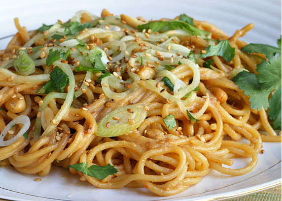 Noodles With Peanut Sauce
 Noodles with Peanut Sauce Recipe with Picture