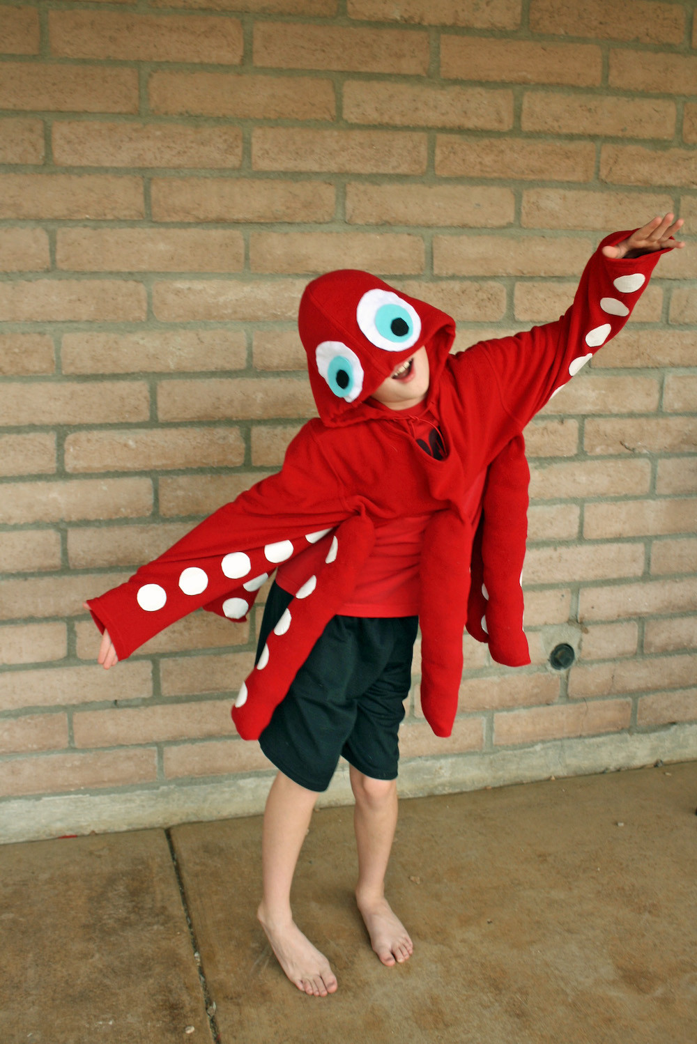 Octopus Costume DIY
 Finding Dory Craft Hank the Octopus