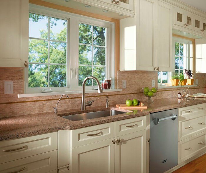 Off White Kitchen Cabinets
 Casual Kitchen in f White Kitchen Craft Cabinetry